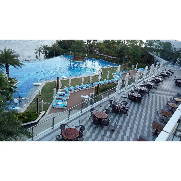 Qual è l'ombrellone da giardino più resistente al vento per un clima ventoso